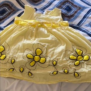 Cute yellow dress ( box 3)